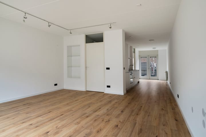 Foto 6 van Brancusistraat 61