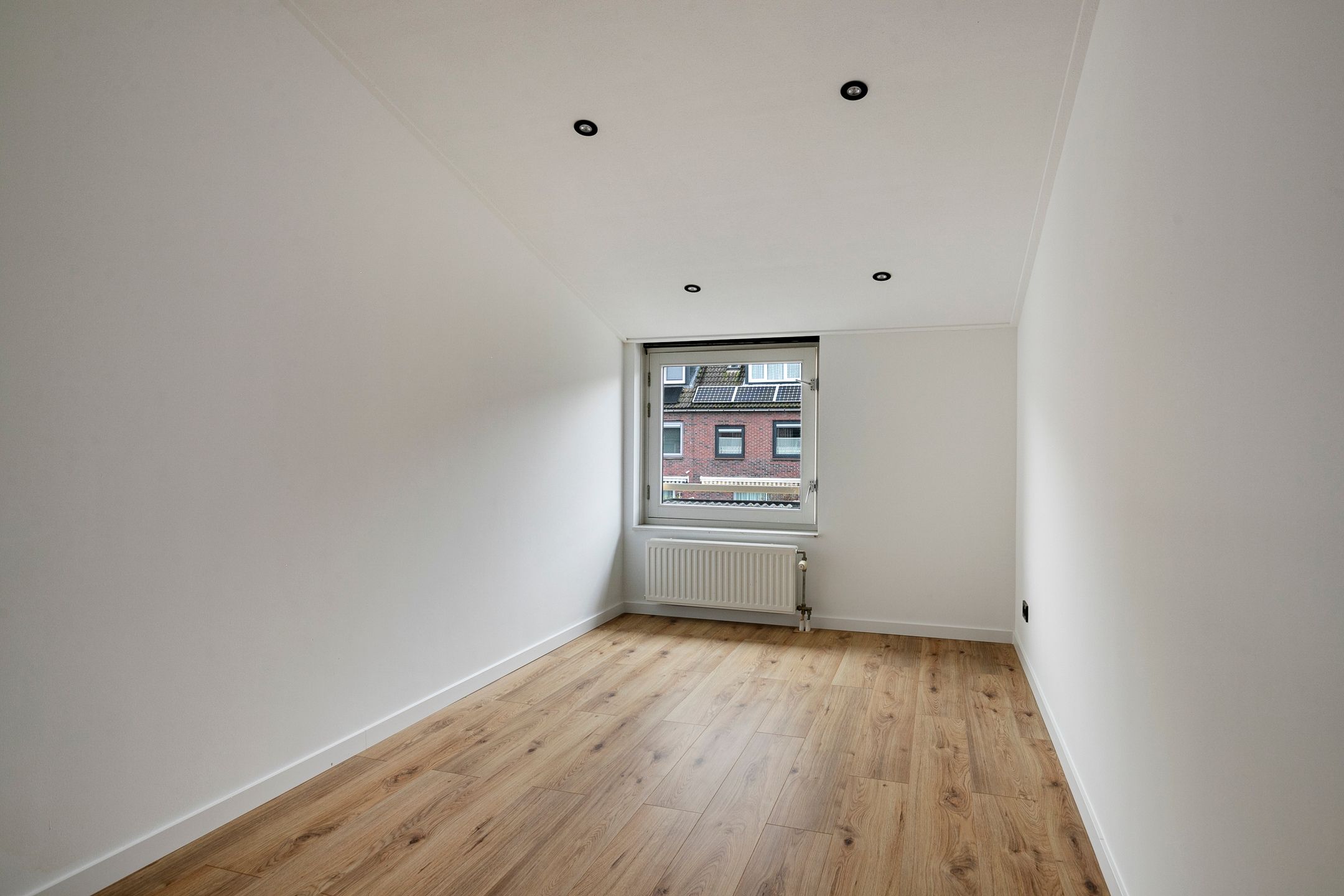 Foto 18 van Brancusistraat 61