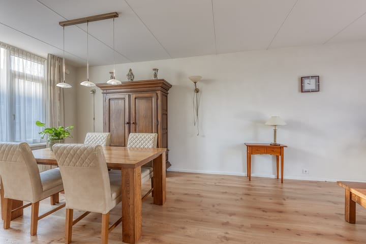 Foto 11 van Meeuwenlaan 14