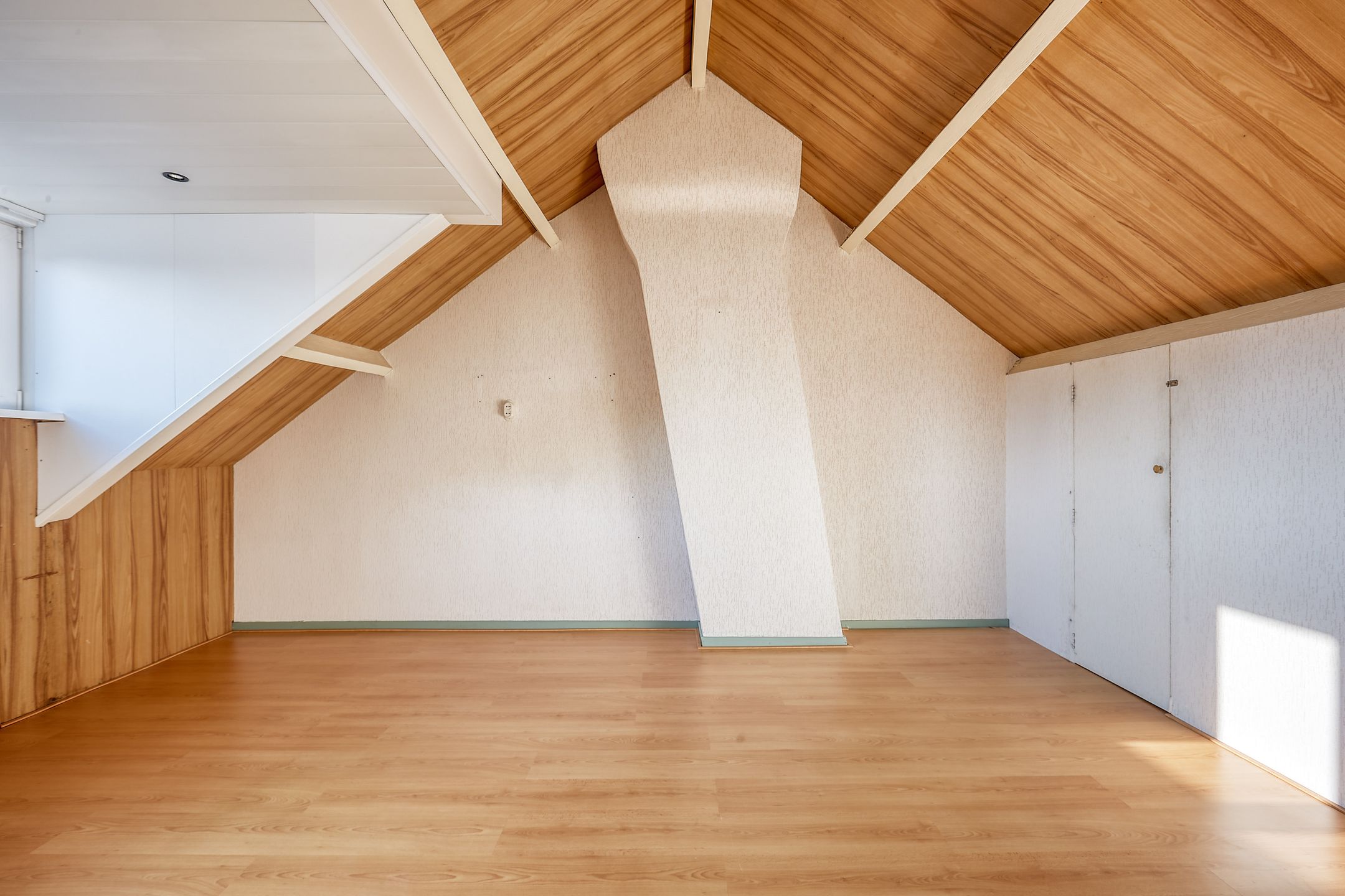 Foto 30 van Meeuwenlaan 14