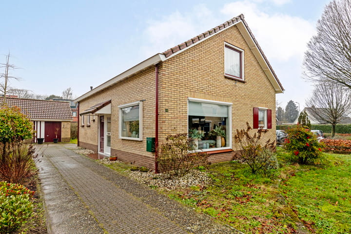 Foto 1 van Achter de Hoven 16