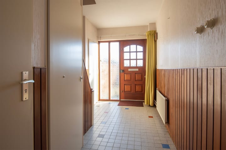 Photo 12 of Huygensstraat 6