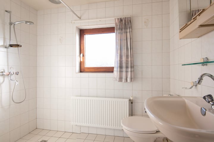 Photo 17 of Huygensstraat 6