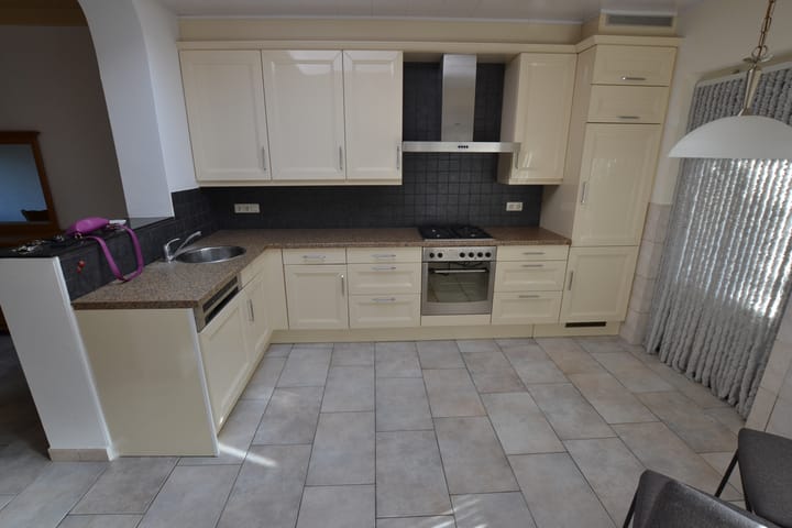 Foto 20 van Dr.Poelsstraat 26