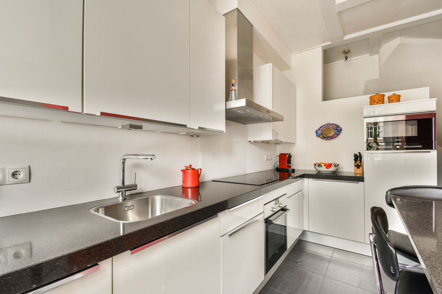 Foto 10 van Egelantiersgracht 101-A