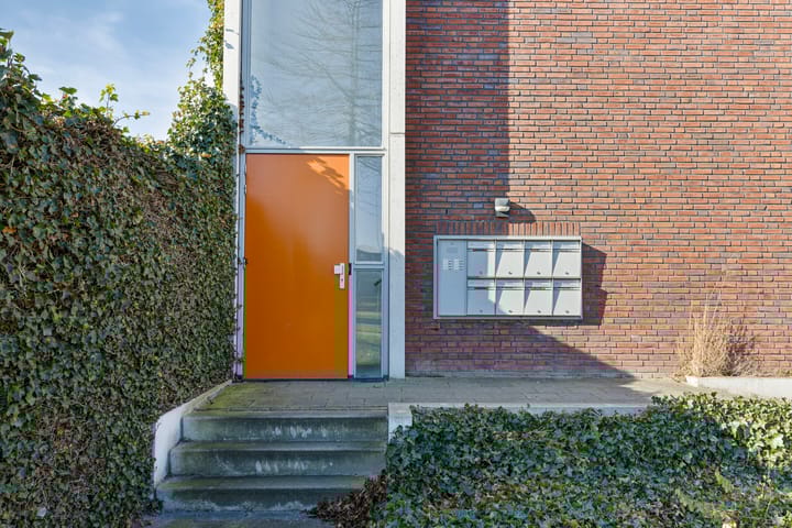 Foto 5 van Regenboogven 121