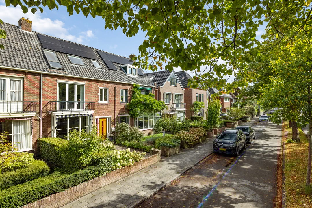 Foto 1 van Mr. P.J. Troelstraweg 110