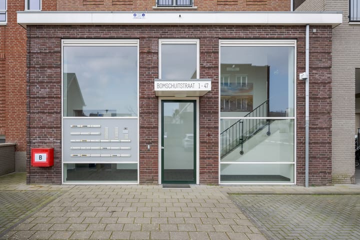 Foto 12 van Bomschuitstraat 33