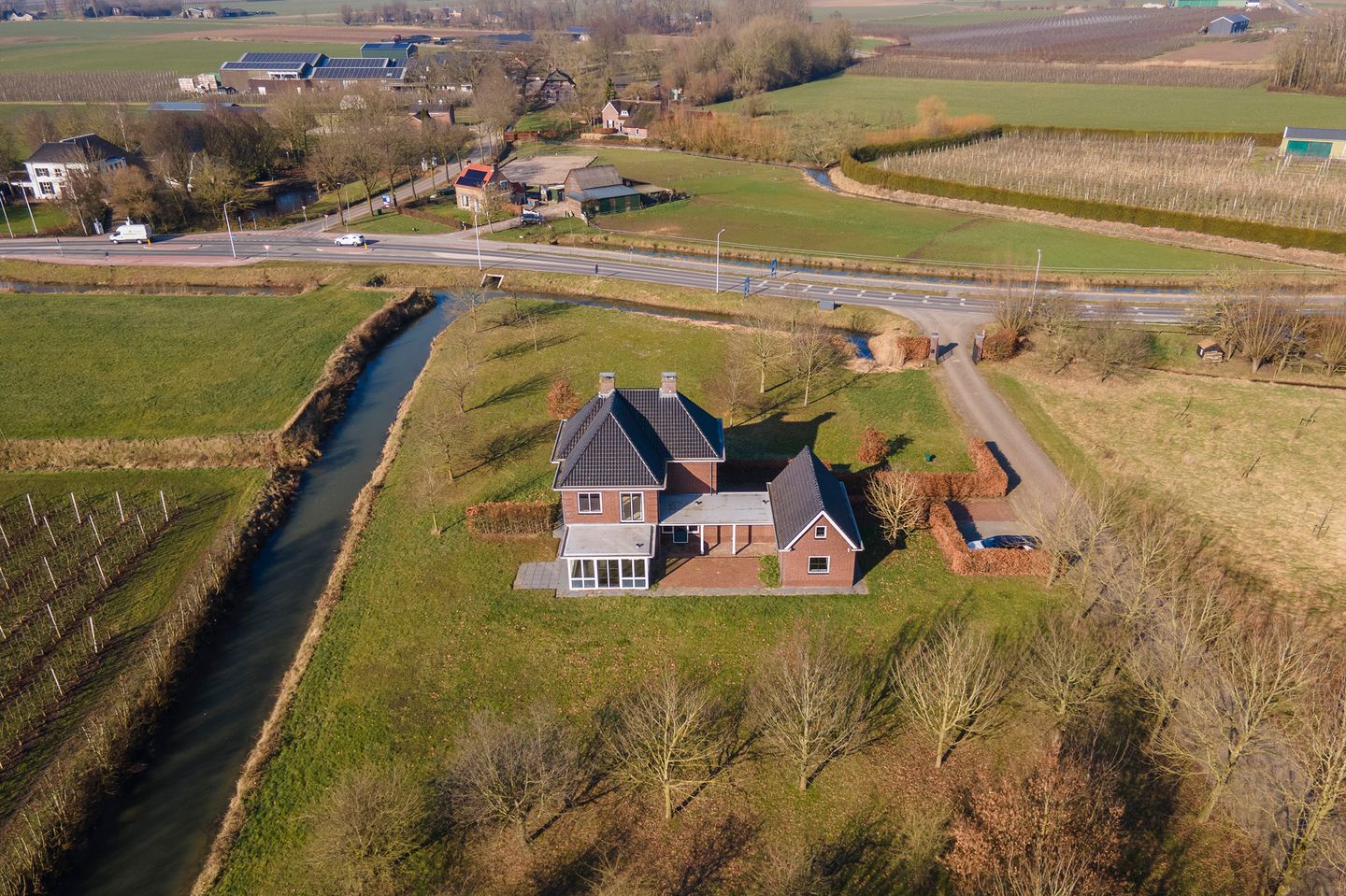 Photo 34 of Rijksstraatweg 62-A