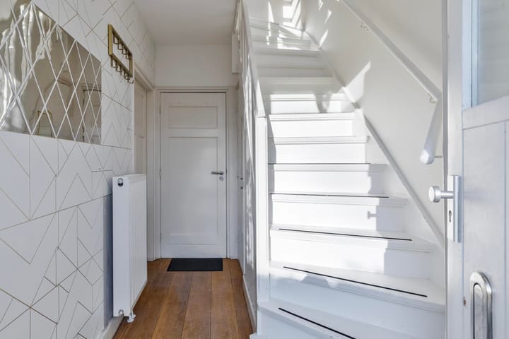 Photo 5 of Gerard Doulaan 33