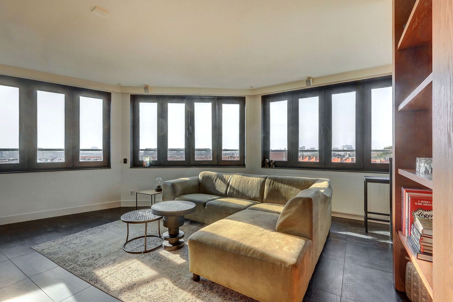 Photo 5 of Van Hallstraat 705