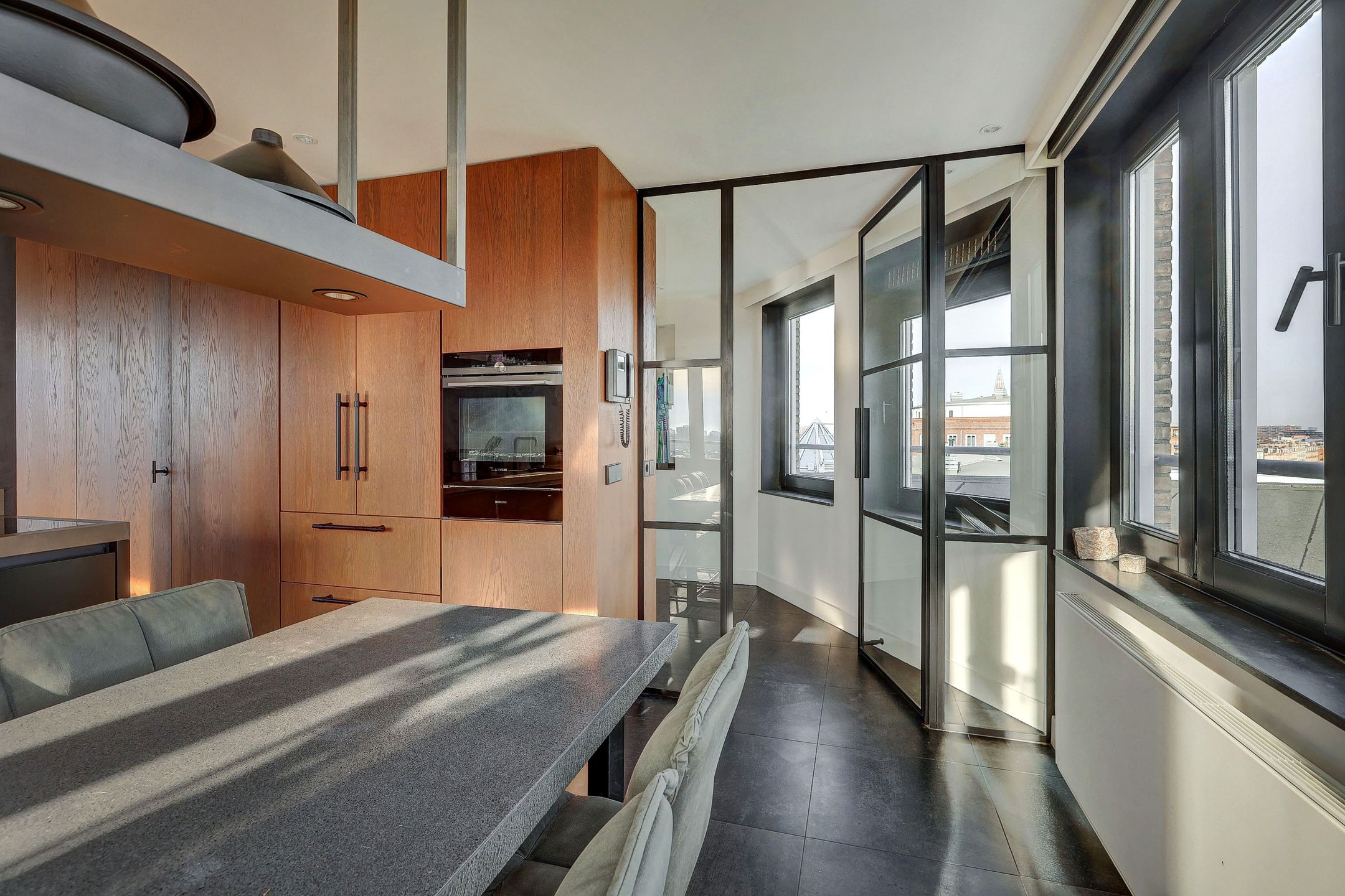 Photo 12 of Van Hallstraat 705