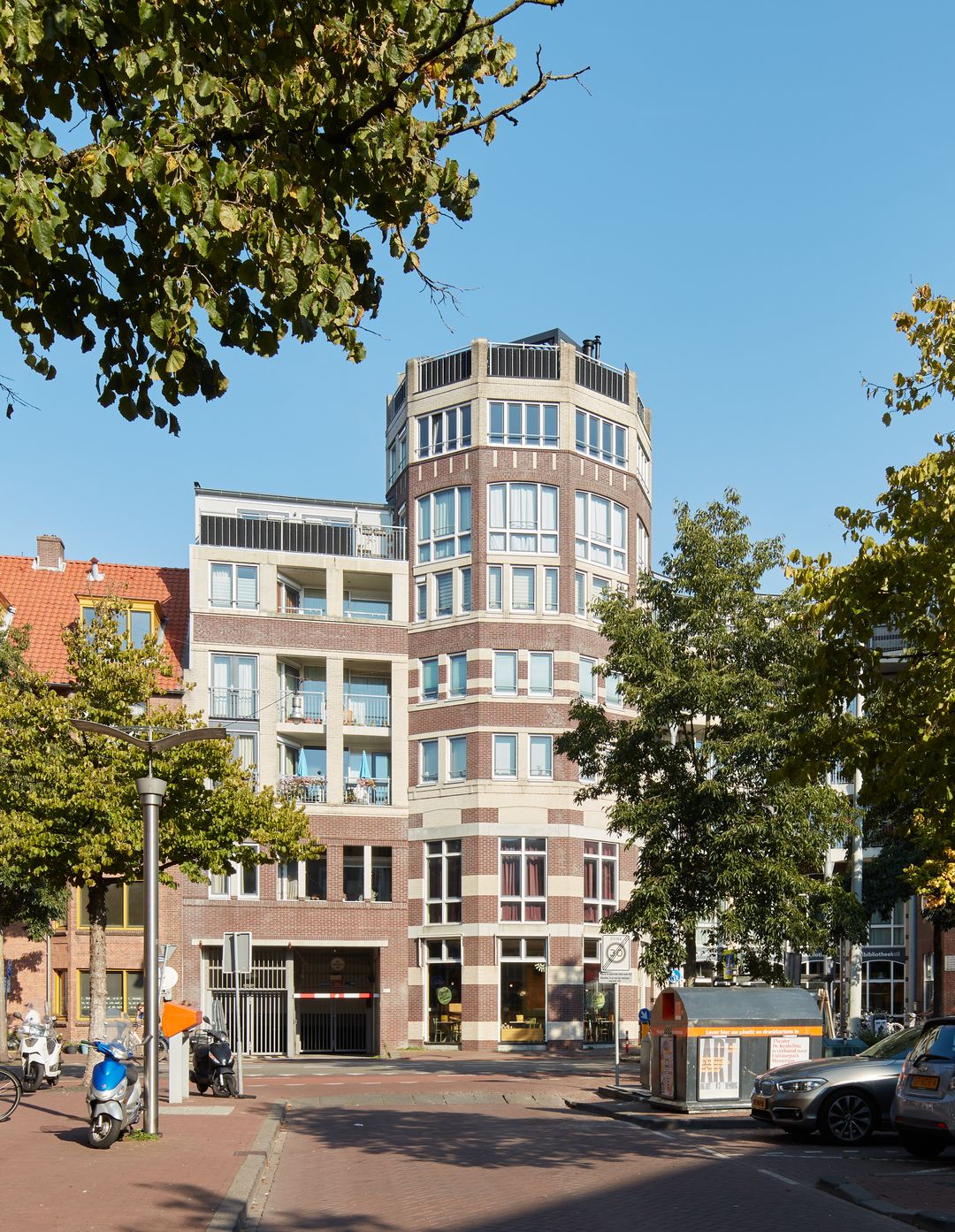 Photo 31 of Van Hallstraat 705