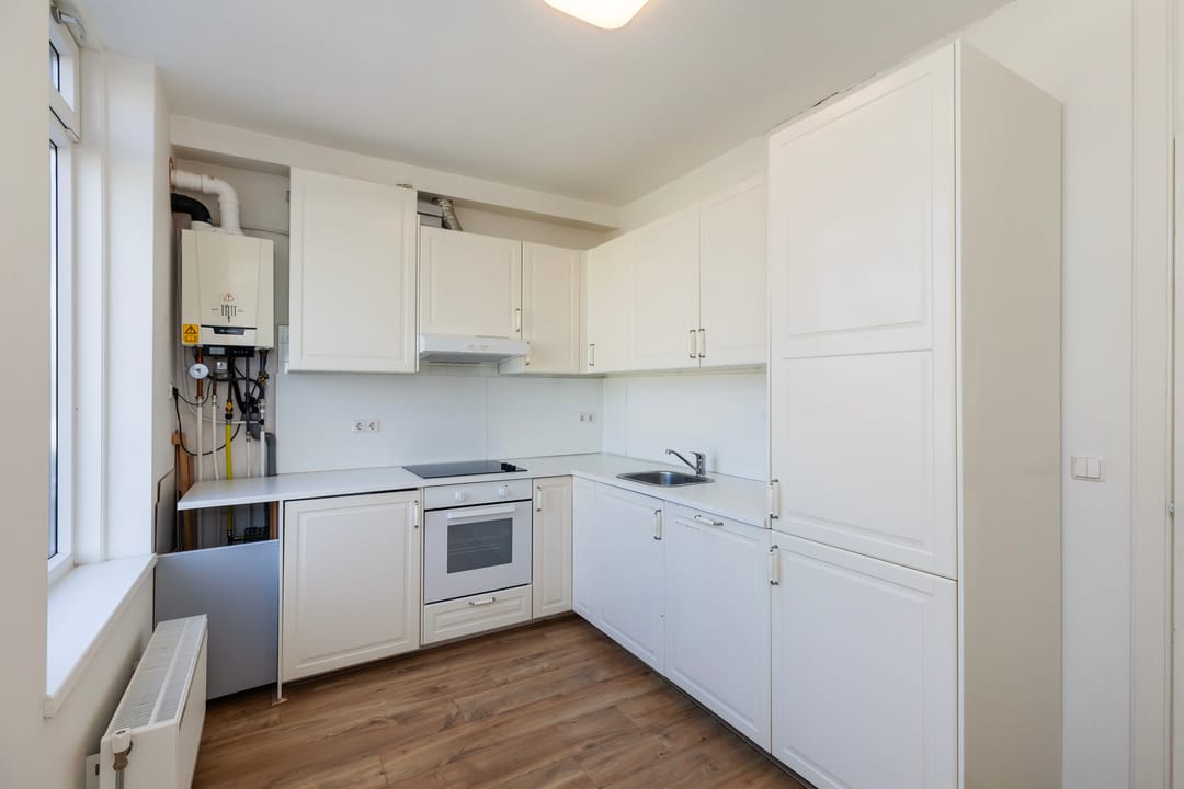 Photo 13 of Schiedamseweg 55-G