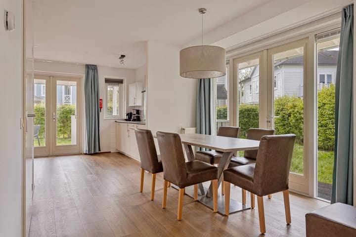 Foto 12 van Nieuwe Zeedijk 1-313