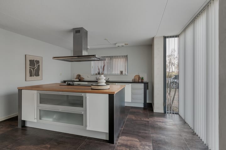 Foto 17 van Else van den Banlaan 9