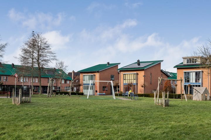 Foto 61 van Else van den Banlaan 9