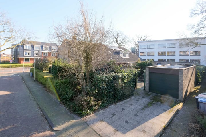 Foto 28 van Vriezenveenseweg 6