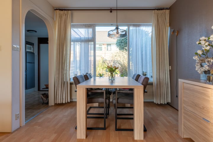 Photo 11 of Burgemeester Selhorststraat 5