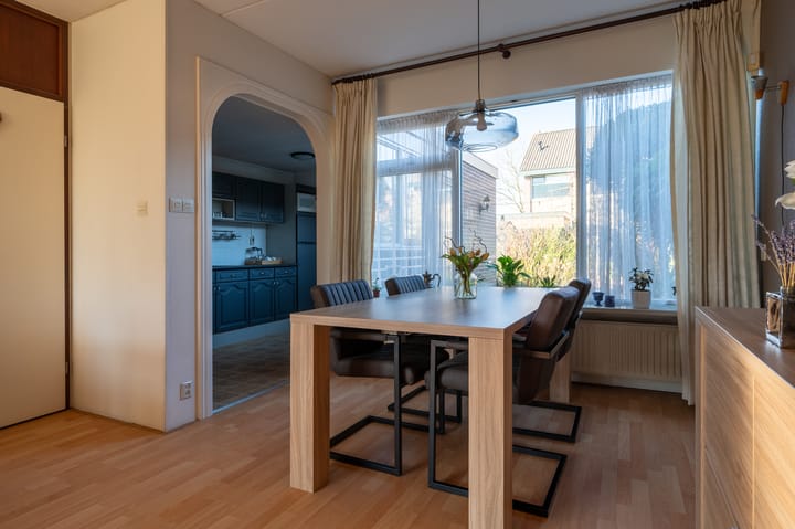 Photo 12 of Burgemeester Selhorststraat 5