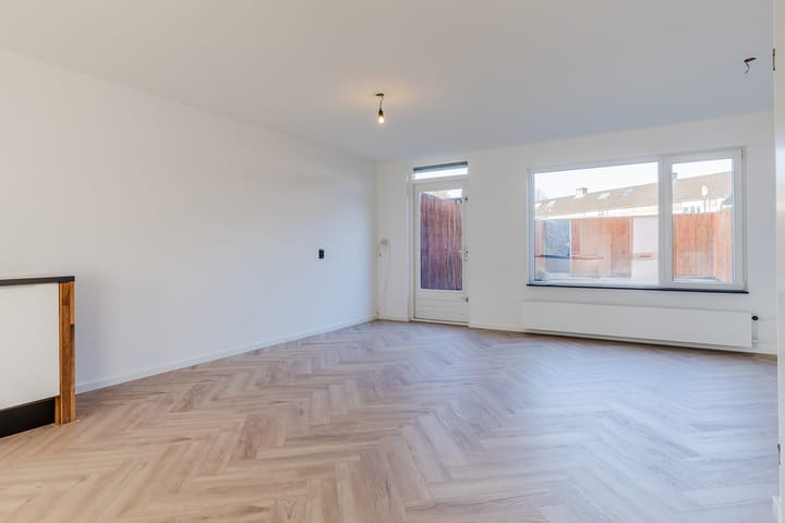 Foto 2 van Petronella Moensstraat 5