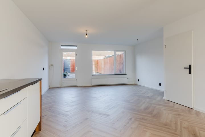 Foto 12 van Petronella Moensstraat 5