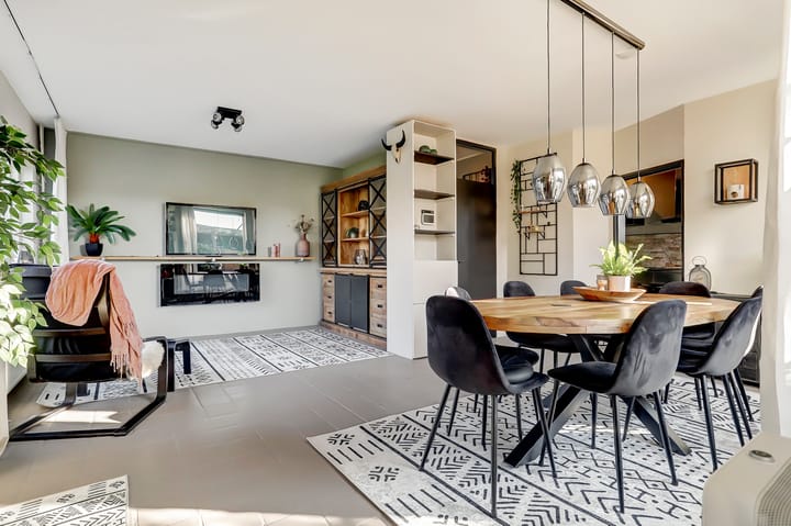 Foto 2 van Weegbree 23