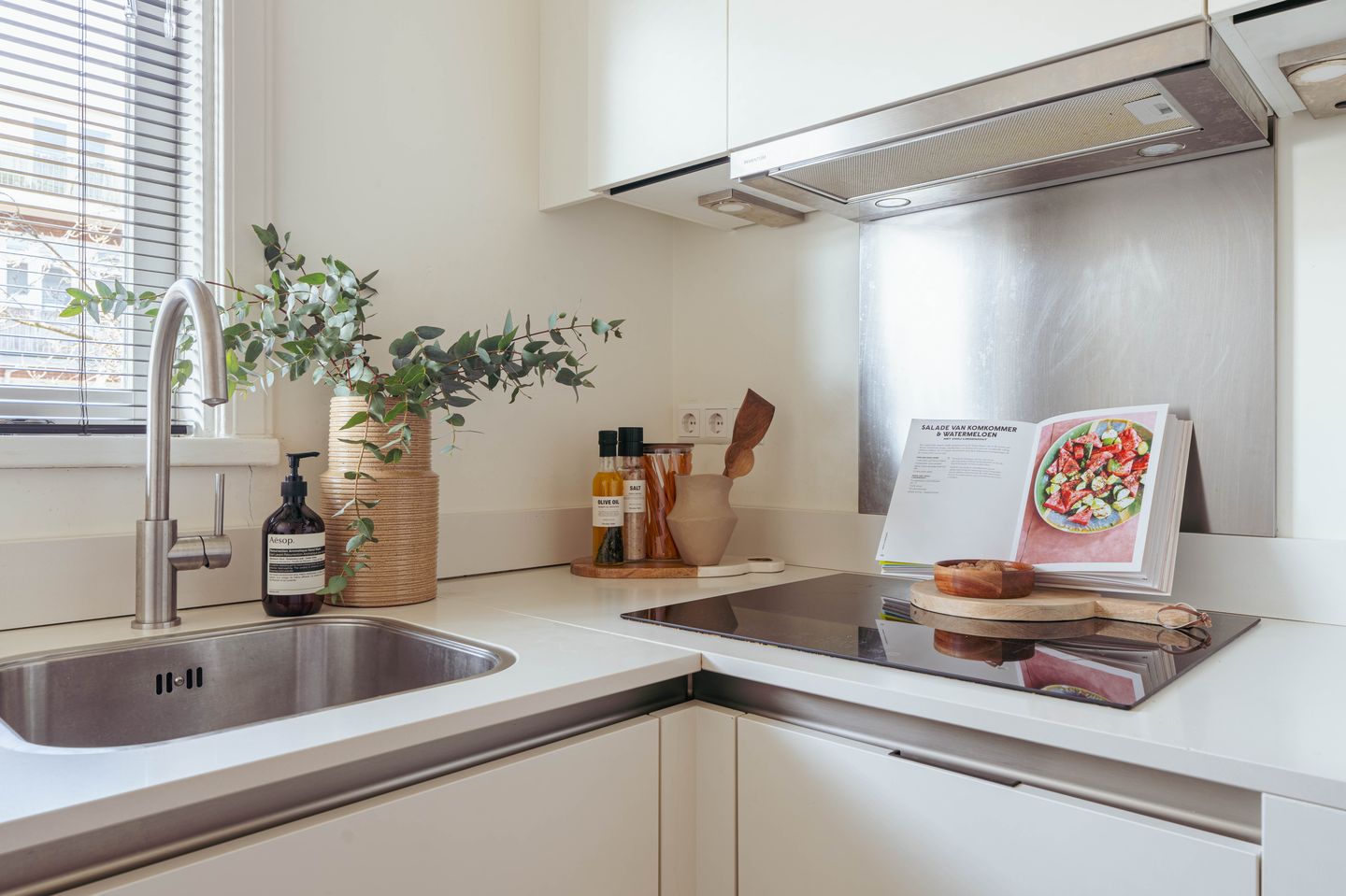 Foto 10 van Van Spilbergenstraat 49-1