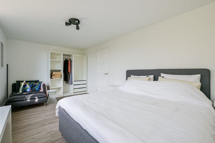 Foto 21 van Patrijzenhof 36