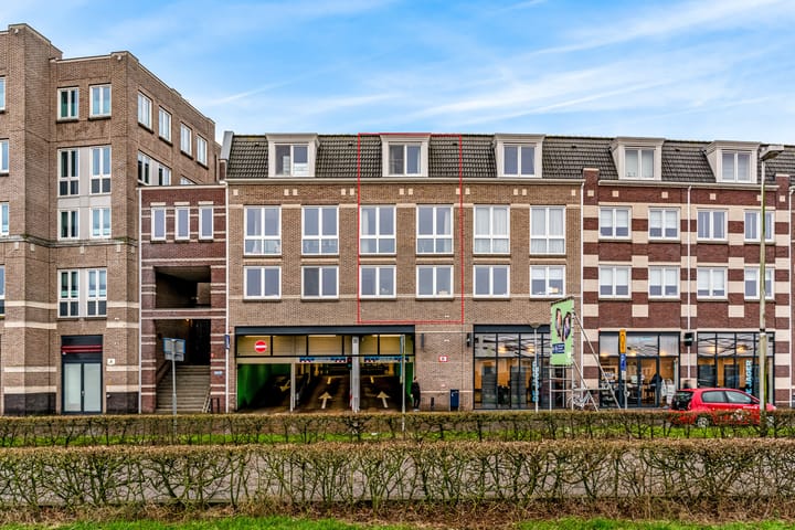 Bekijk foto van Voor de Burchten 156