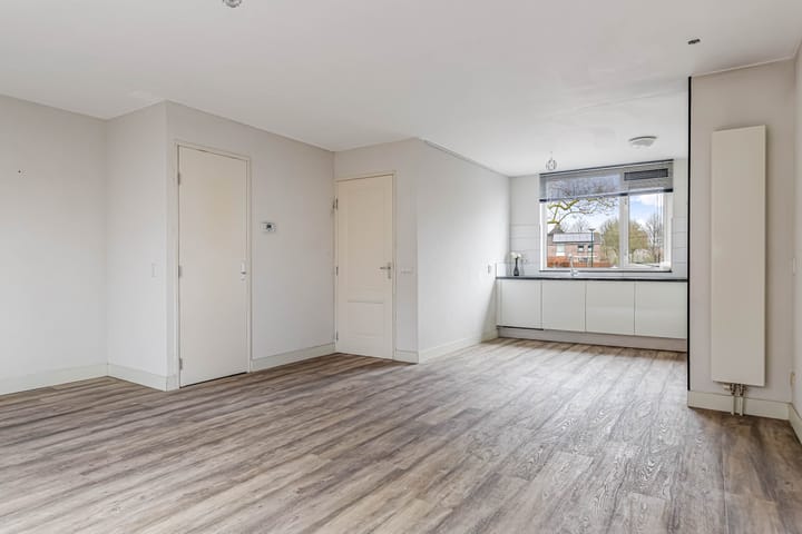 Foto 17 van Fluitekruid 58