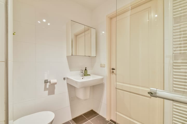 Foto 16 van Cornelis Anthoniszstraat 60-2