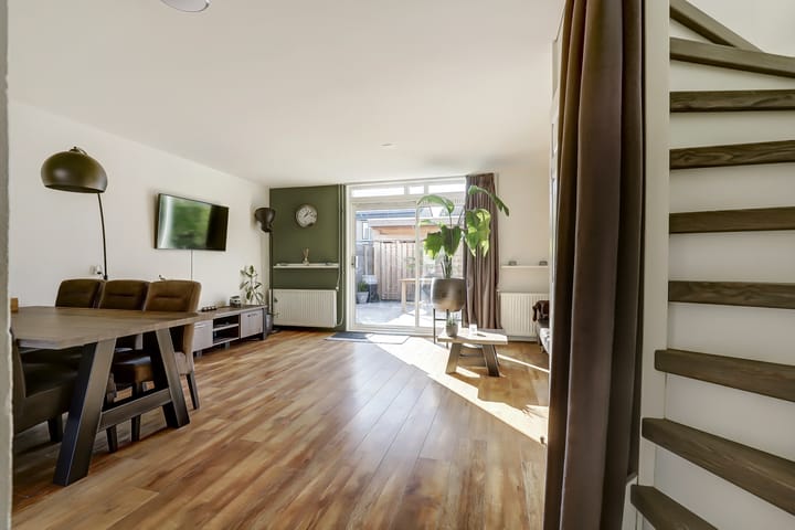 Foto 11 van Carry Pothuisstraat 68