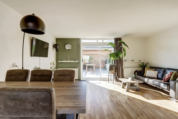 Foto 18 van Carry Pothuisstraat 68