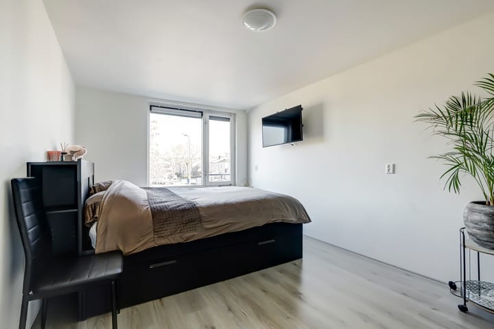 Foto 24 van Carry Pothuisstraat 68