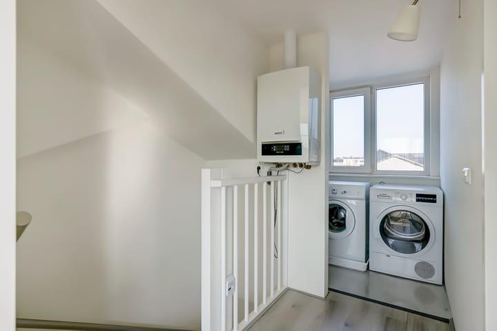 Foto 38 van Carry Pothuisstraat 68