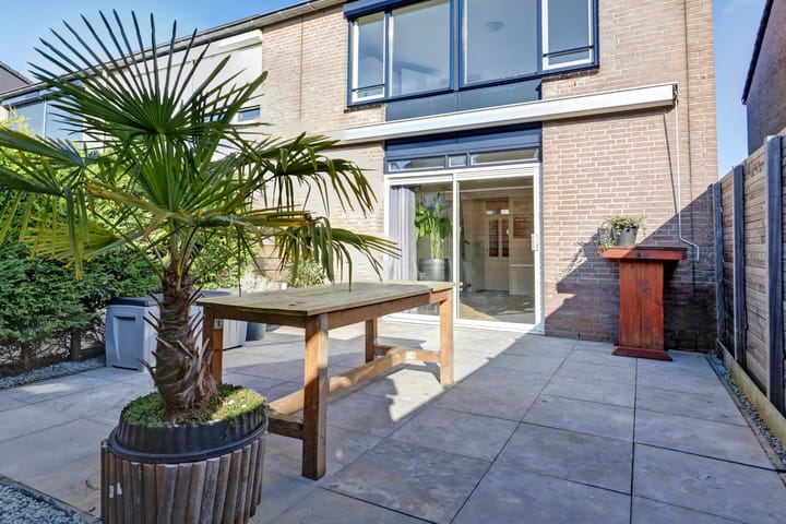 Foto 51 van Carry Pothuisstraat 68