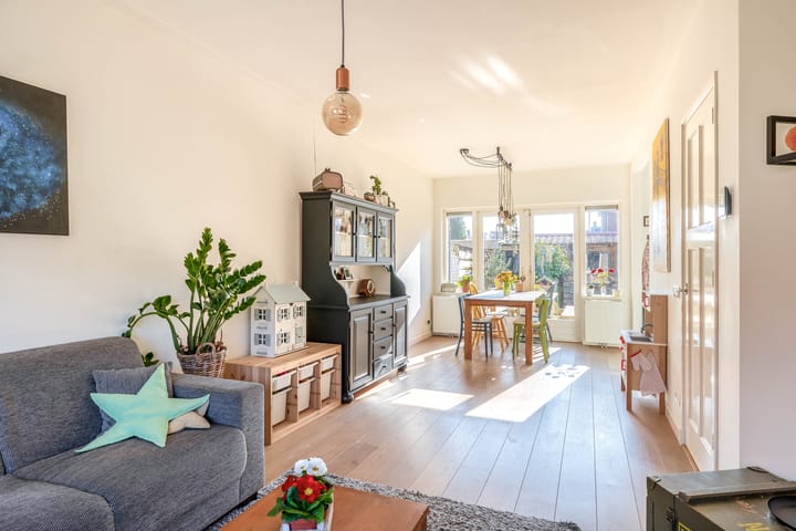 Foto 9 van Jan van Renesseplein 4