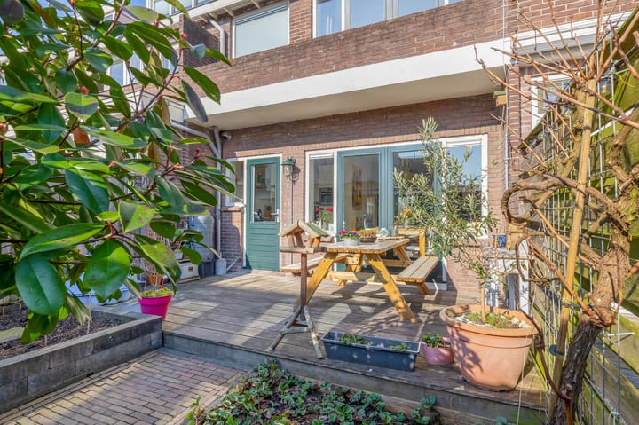 Foto 16 van Jan van Renesseplein 4