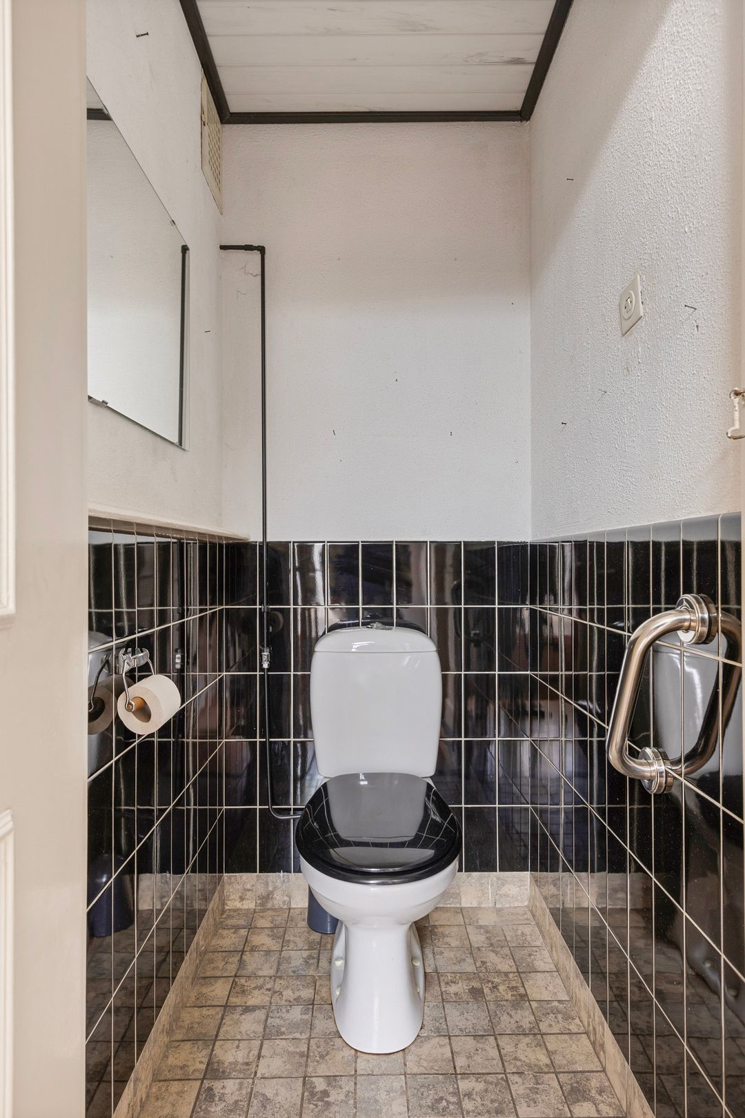 Photo 8 of Kanaalstraat 11