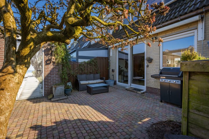 Foto 32 van Waalstraat 159