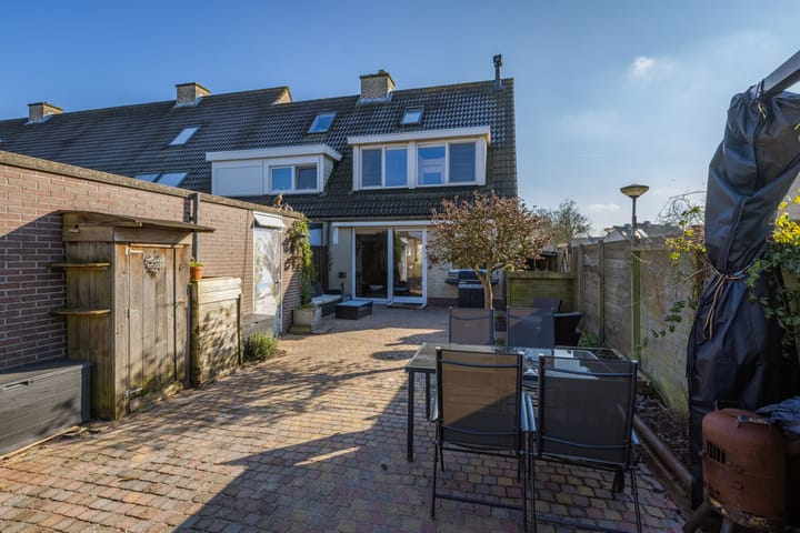 Foto 33 van Waalstraat 159