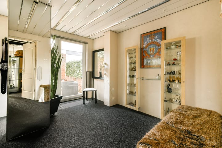 Foto 17 van Brederodestraat 54