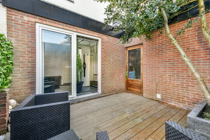 Foto 21 van Brederodestraat 54