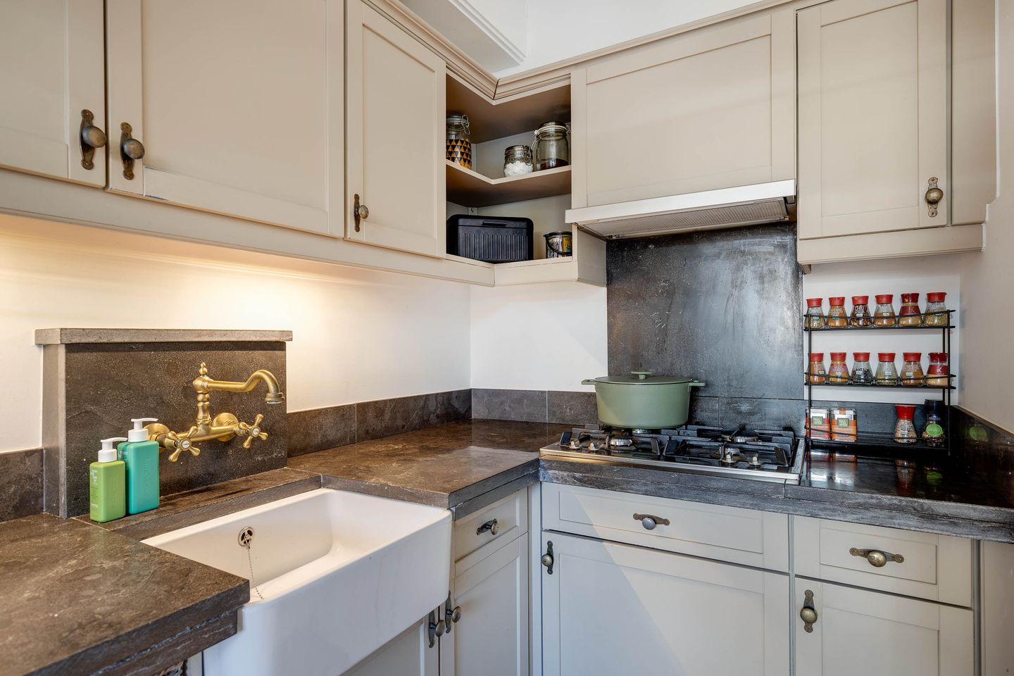 Foto 20 van Lintjeshaag 38