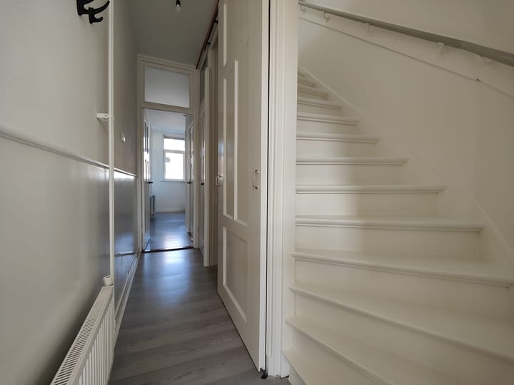 Photo 11 of Watergeusstraat 43-A02