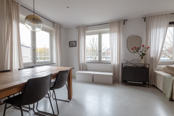 Foto 11 van Surinameplein 25-1