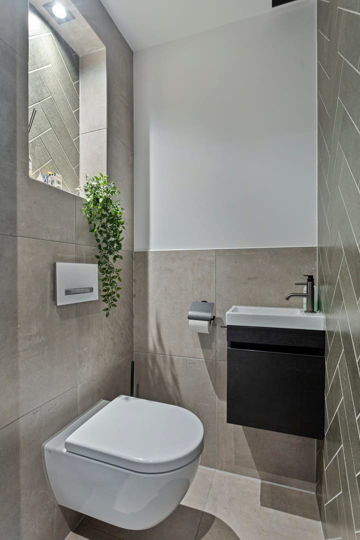 Photo 9 of Van Beyerenstraat 5