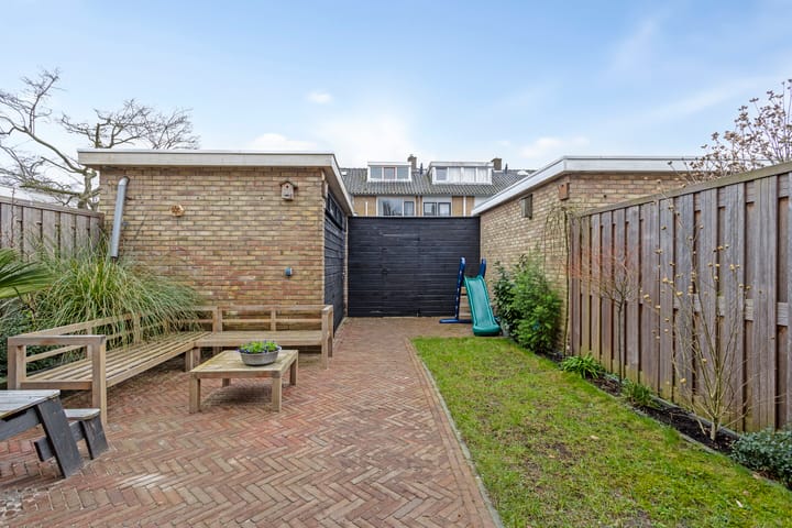 Photo 35 of Van Beyerenstraat 5