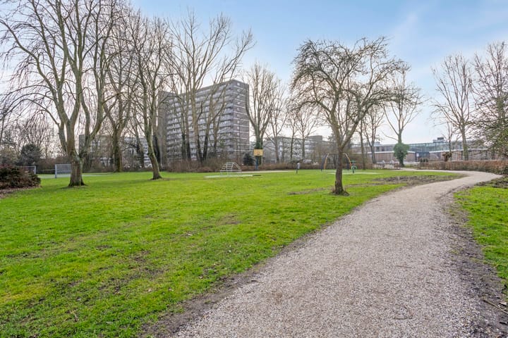 Photo 38 of Van Beyerenstraat 5